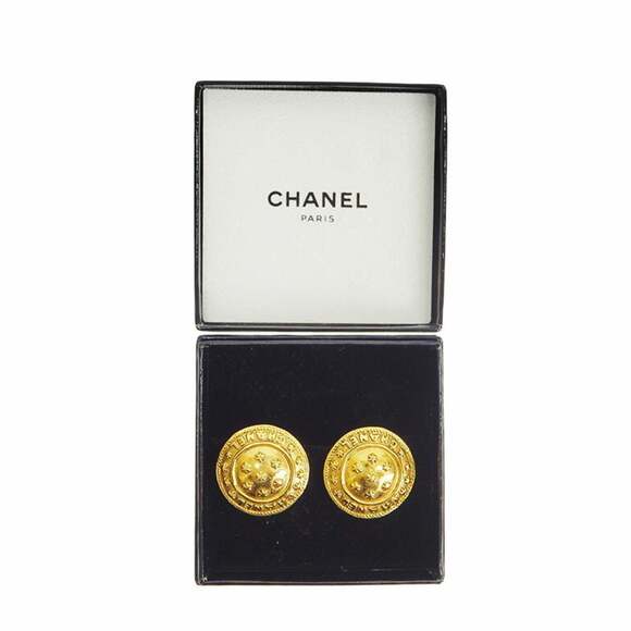 CHANEL Authentic Gold Earrings - Picture 6 of 6